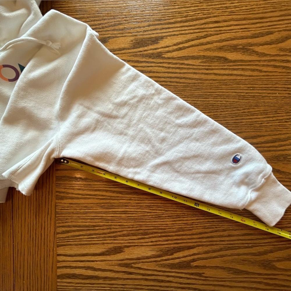 Champion White Pullover Oversized Cropped Hoodie with Multicolor Logo Size M - Picture 4 of 10
